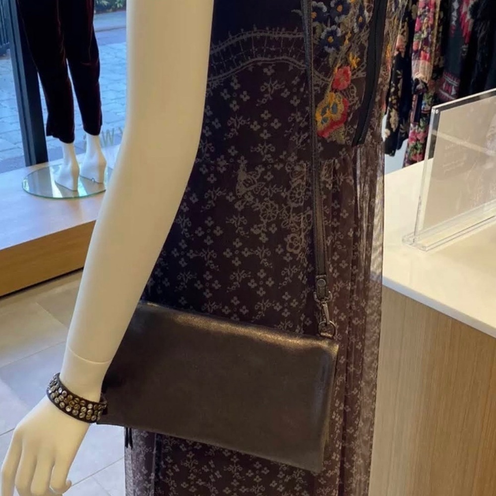 🔥🔥Johnny Was Gemma Laminated Suede Gunmetal Convertible Clutch NWT - Picture 6 of 15